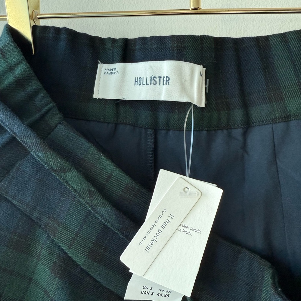 Hollister Tartan Mini Skirt in Green and Blue - Picture 3 of 3